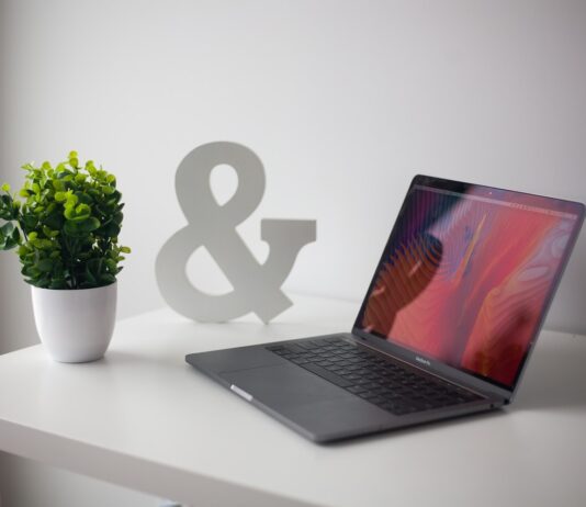 Jaki powinien być laptop gamingowy?
